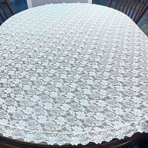Vtg White Floral Lace Round 66" Tablecloth Dining or Display Table Castle core